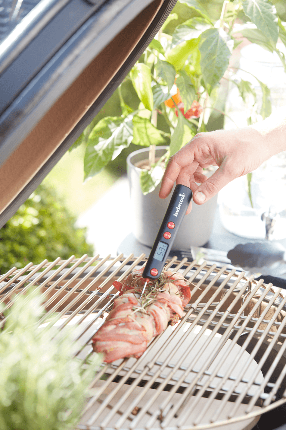 Digital pocket thermometer
