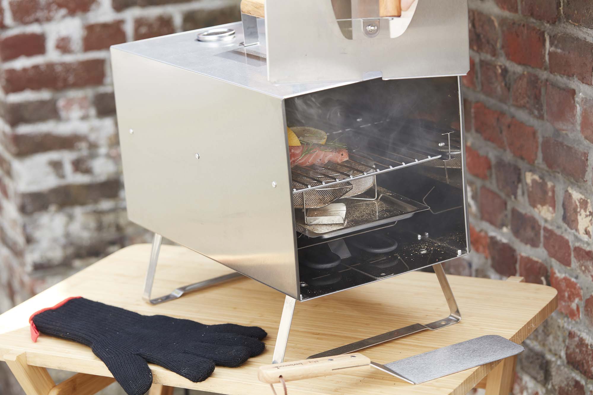 How long should you smoke in the Otto 2.0 smoker?
