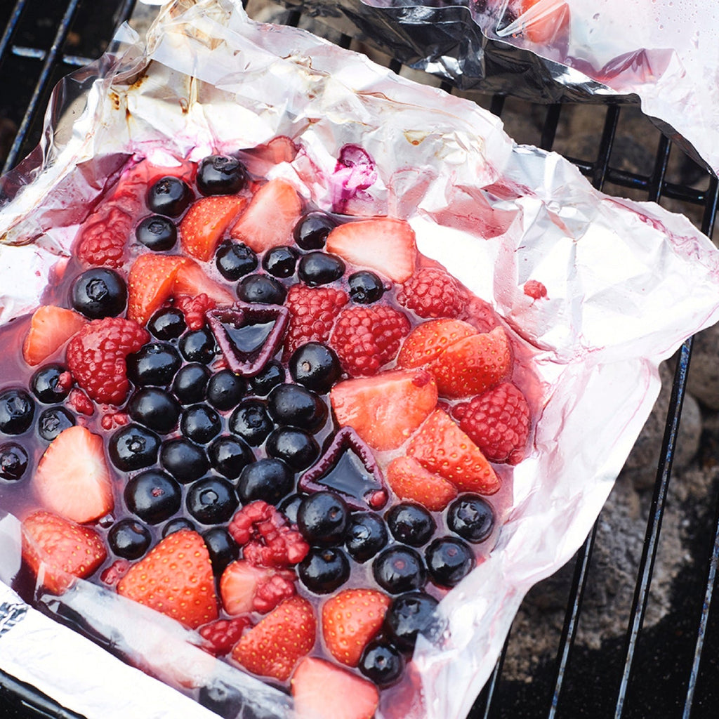 Papillote mit roten Früchten und Cuberdons