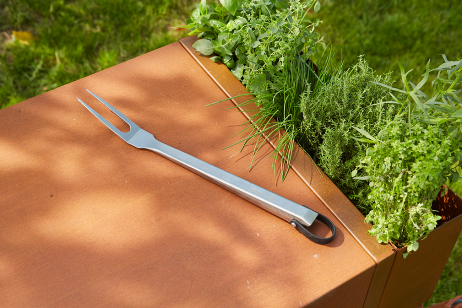 Premium fork