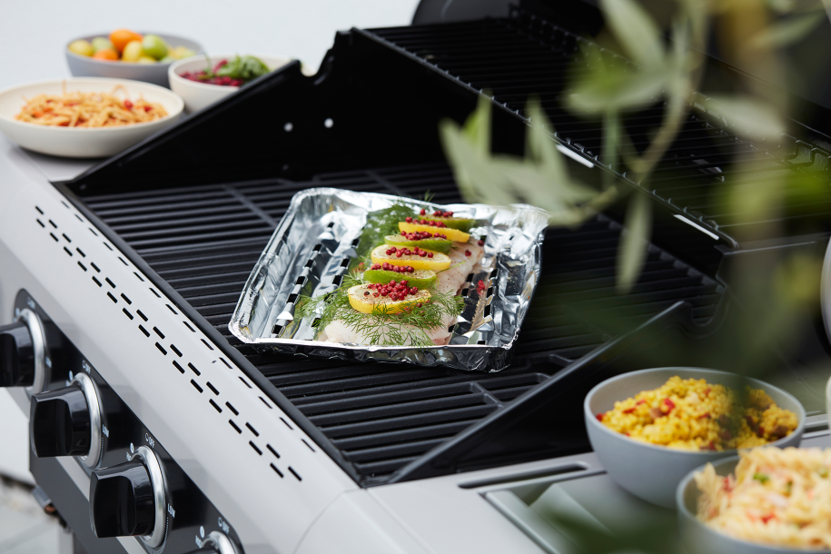Set of 5 square aluminium barbecue plates