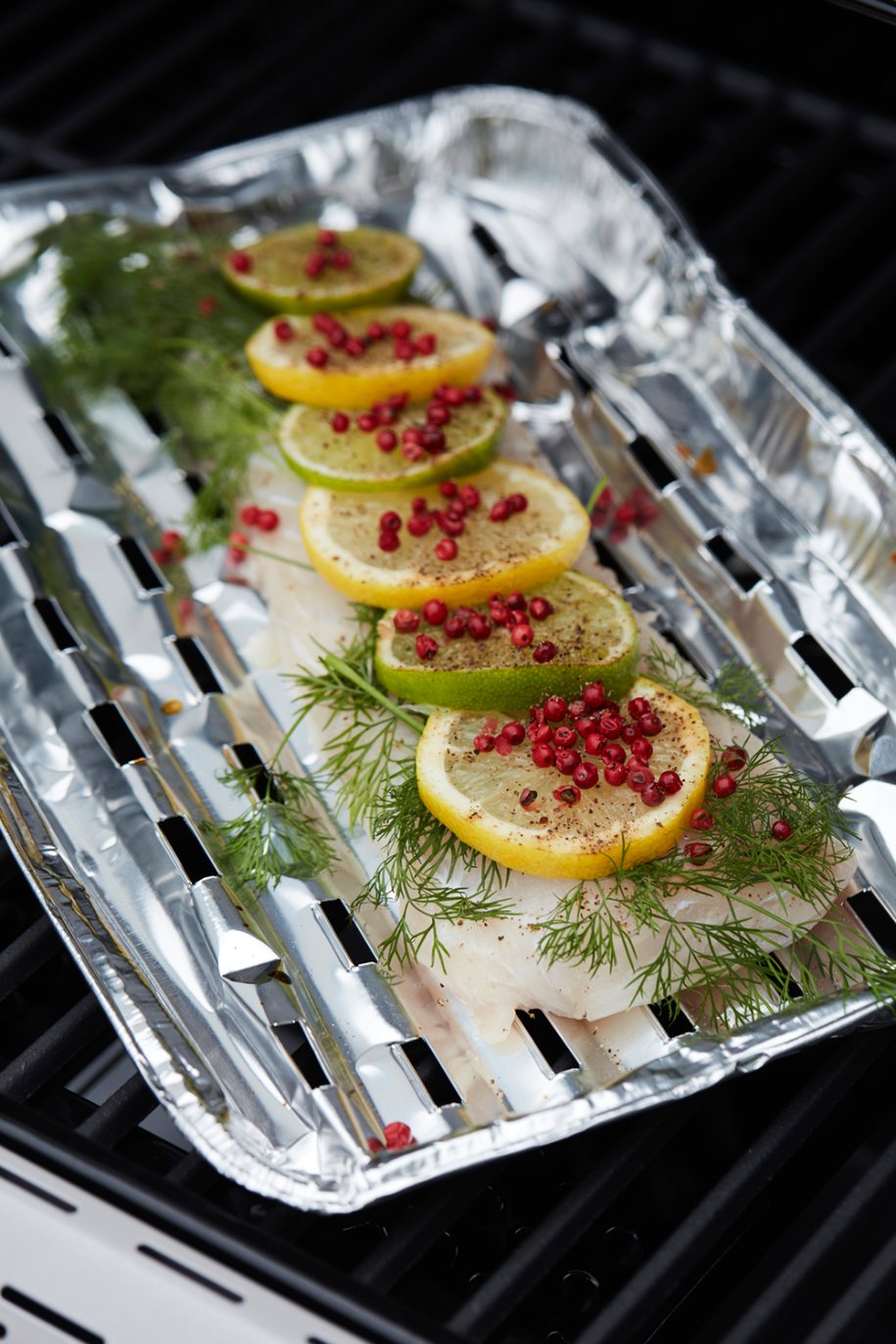 Set of 5 square aluminium barbecue plates