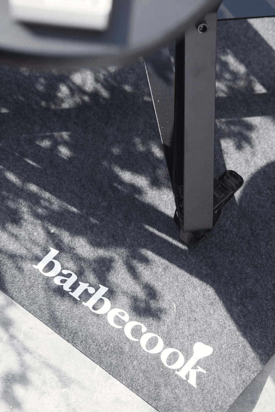 Bodenmatte schwarz